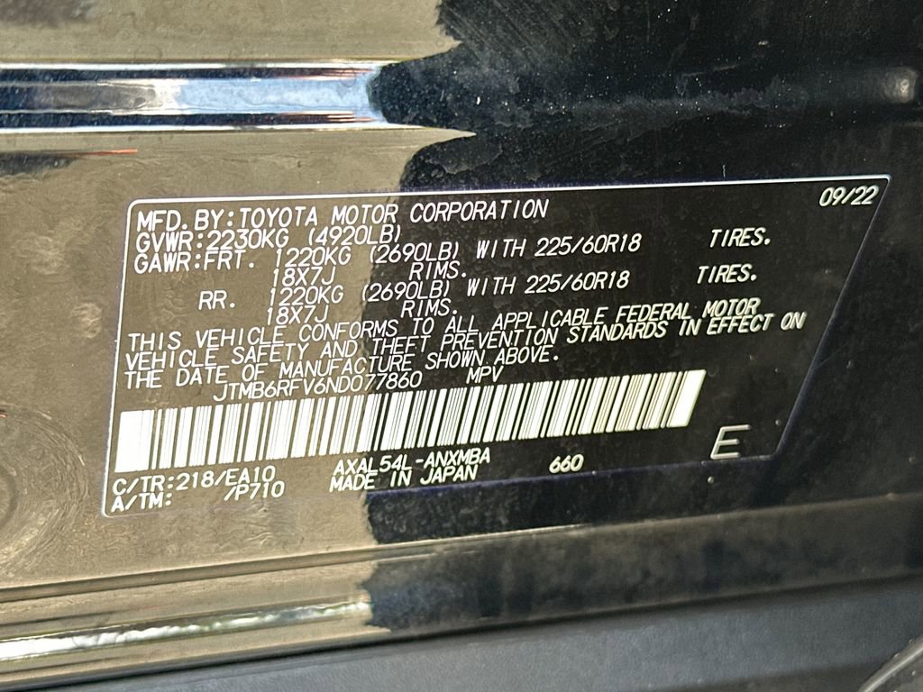 Used 2022 Toyota RAV4 XLE Premium image 32