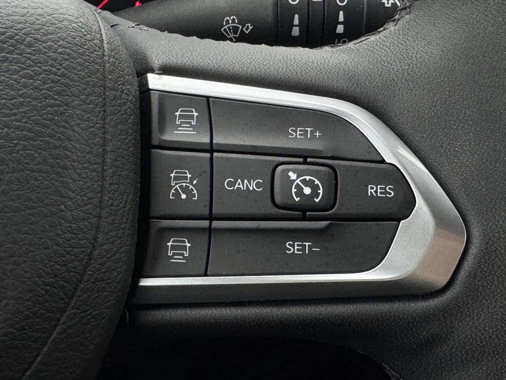 Used 2025 Jeep Compass Limited AWD/4WD image 26