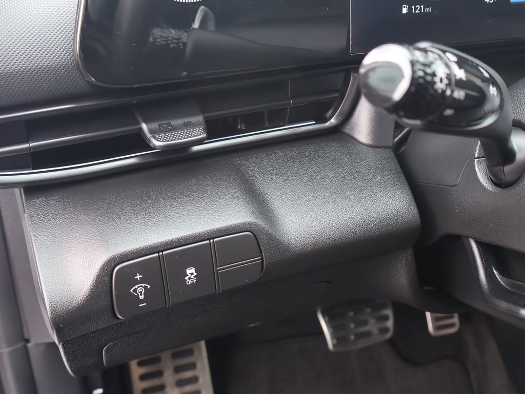 Used 2025 Hyundai Elantra N image 20