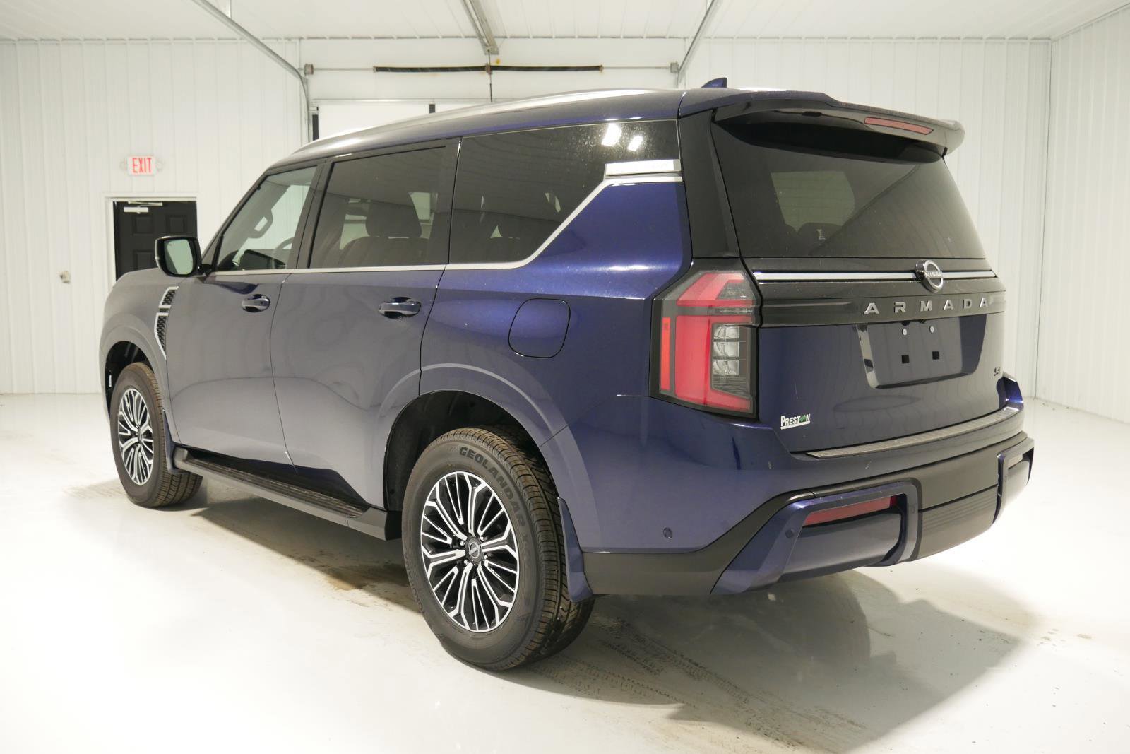 New 2025 Nissan Armada SL w/ Convenience Package image 7