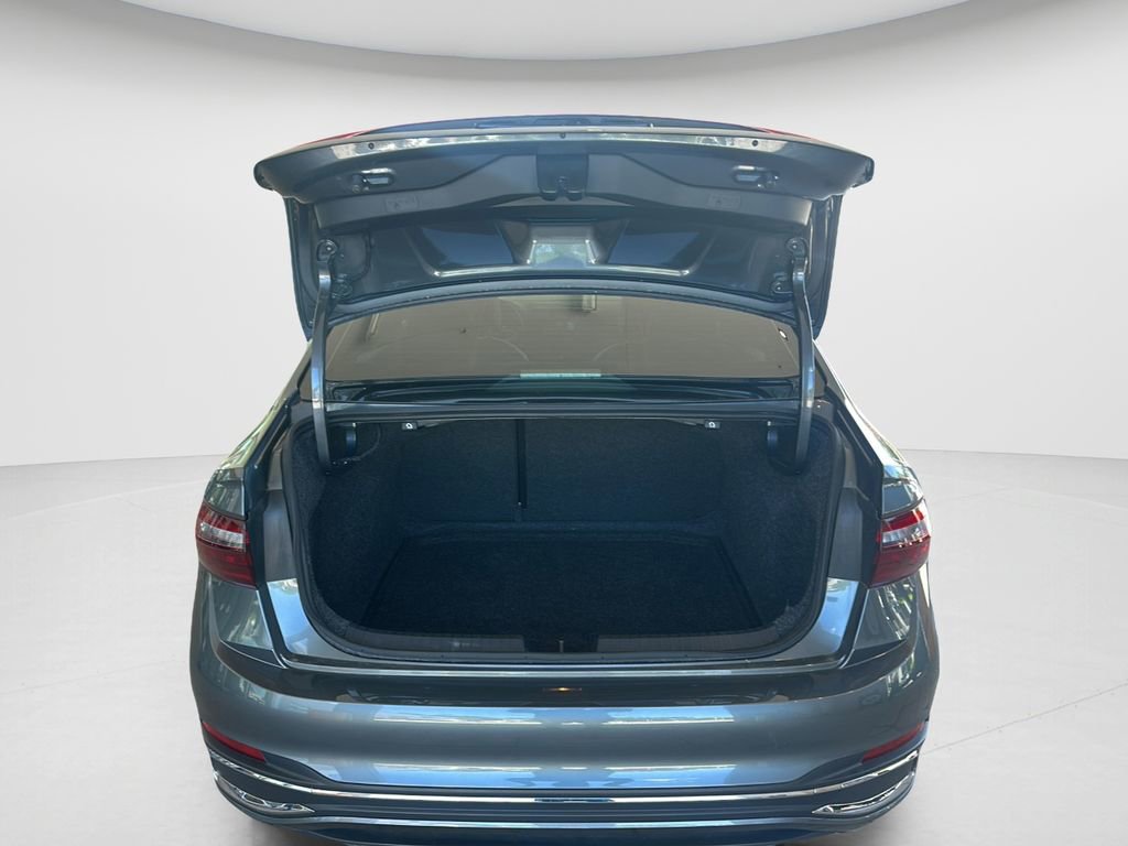 Certified 2025 Volkswagen Jetta SEL FWD image 10