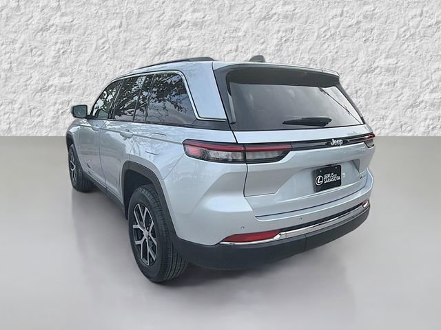 Used 2025 Jeep Grand Cherokee Limited w/ Luxury Tech Group II image 5