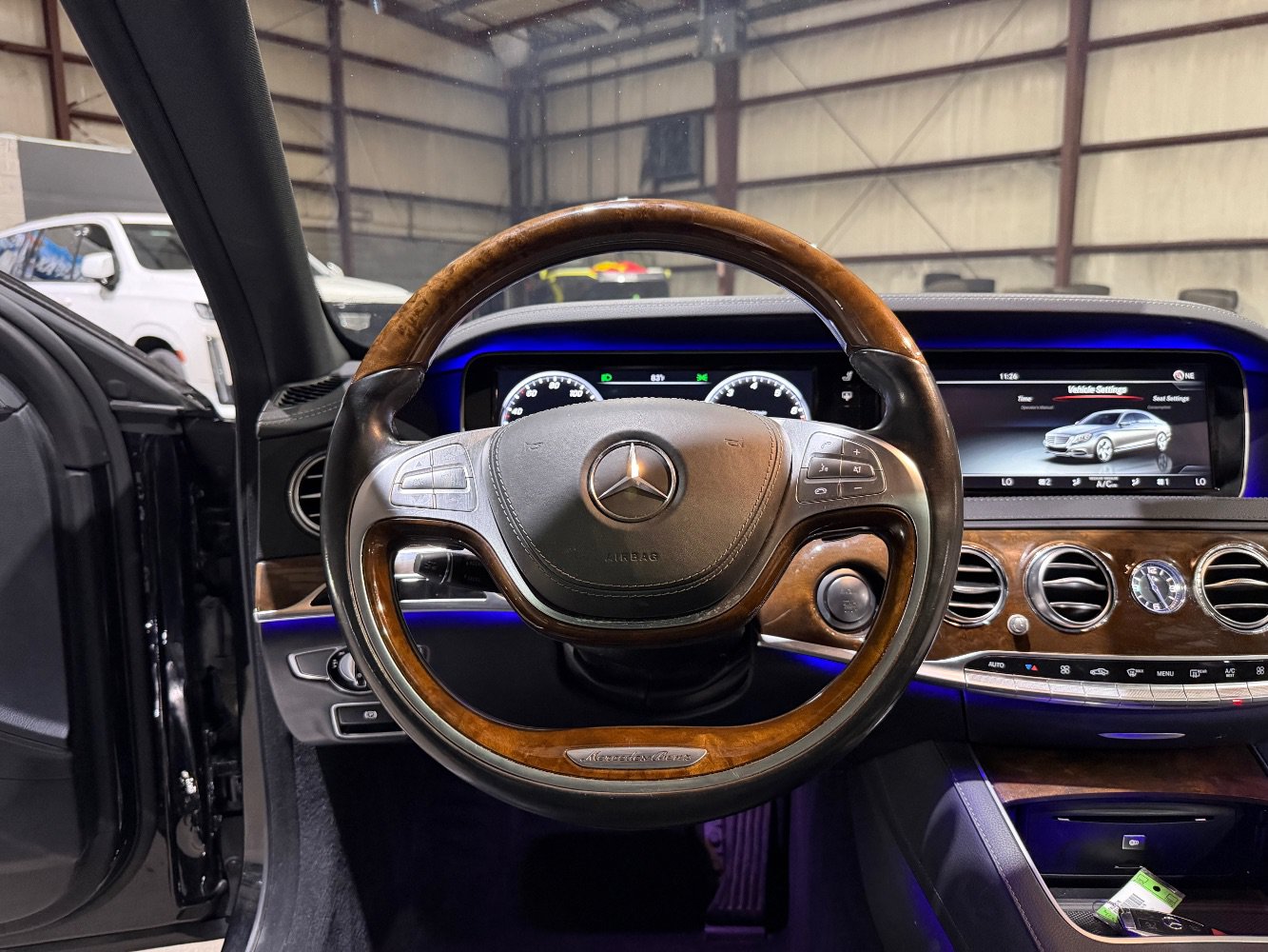 Used 2015 Mercedes-Benz S 550 4MATIC Sedan image 30