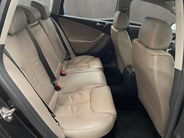 Used 2007 Volkswagen Passat 3.6 AWD/4WD image 22