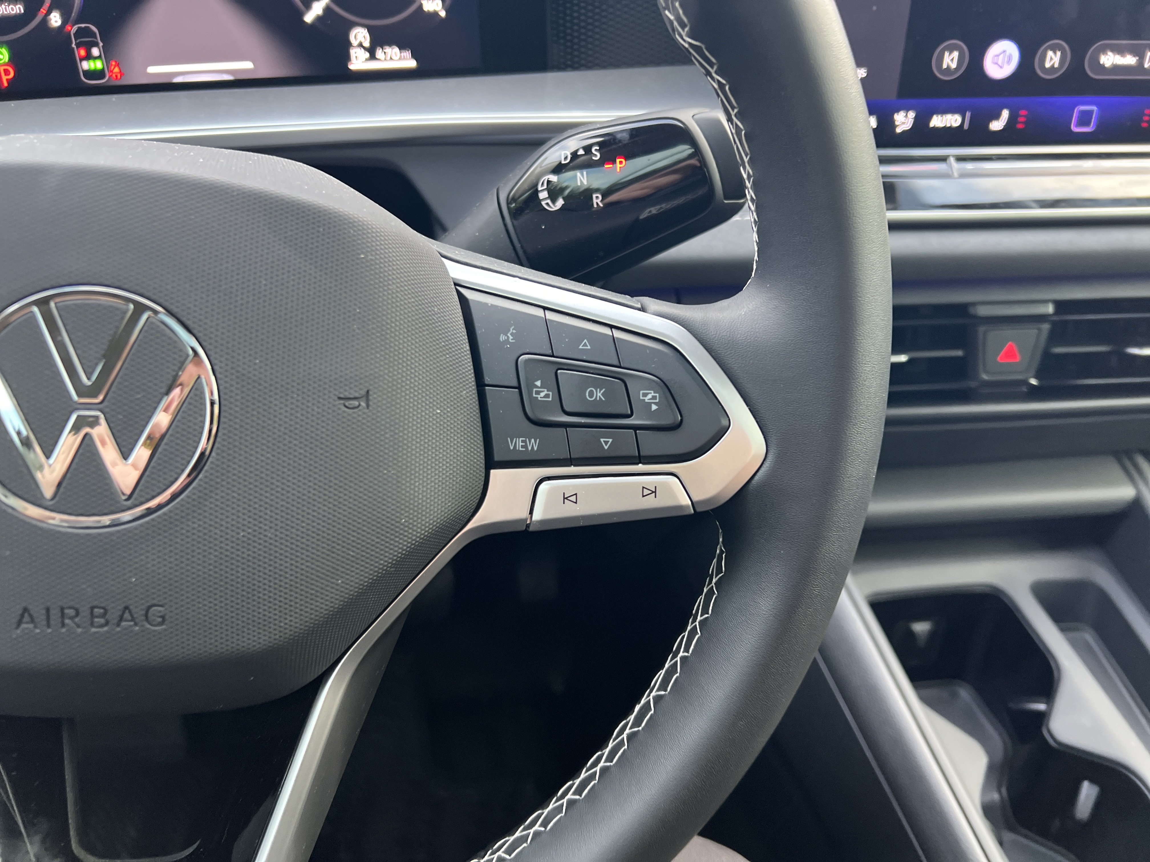 Certified 2026 Volkswagen Tiguan SE FWD image 16