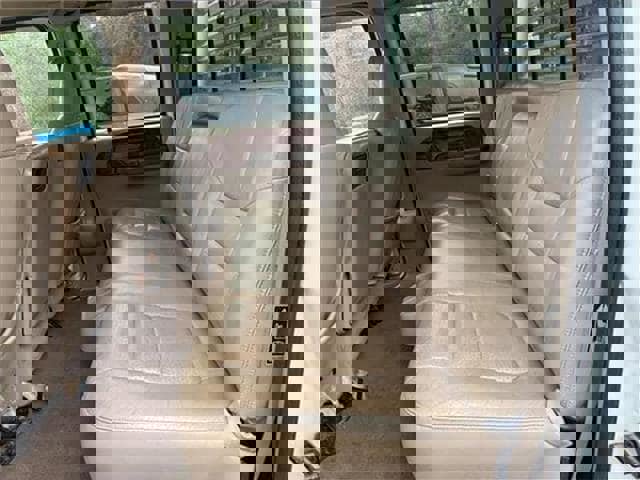 Used 2001 Ford F550 2WD Crew Cab Super Duty image 29