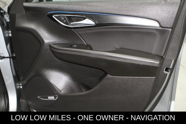 Used 2024 Buick Envision Preferred AWD/4WD image 21
