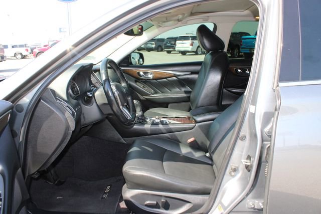 Used 2018 INFINITI Q50 Luxe w/ Cargo Package (L95) image 12