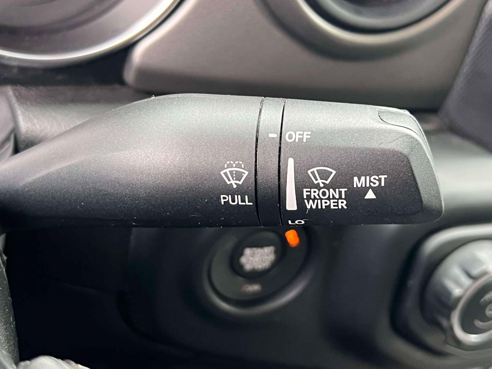 Used 2023 Jeep Gladiator Sport AWD/4WD image 9