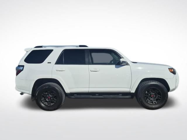 Used 2022 Toyota 4Runner SR5 Premium w/ Moonroof Package image 4