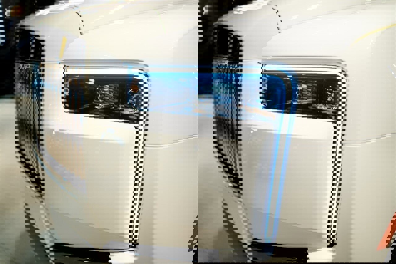 Used 2025 Rolls-Royce Cullinan Black Badge w/ Leather Finishing Pack image 9