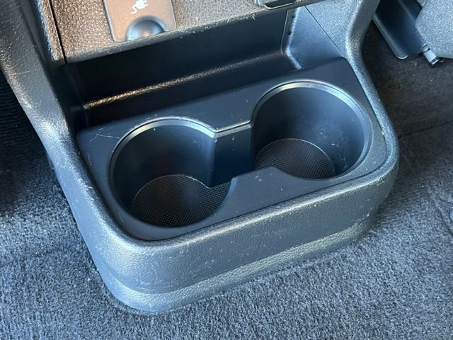 Used 2023 Toyota Sienna XSE image 38