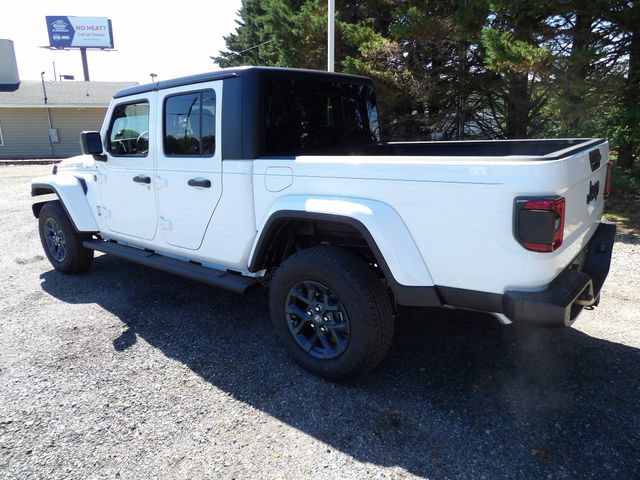 New 2026 Jeep Gladiator Mojave AWD/4WD image 3