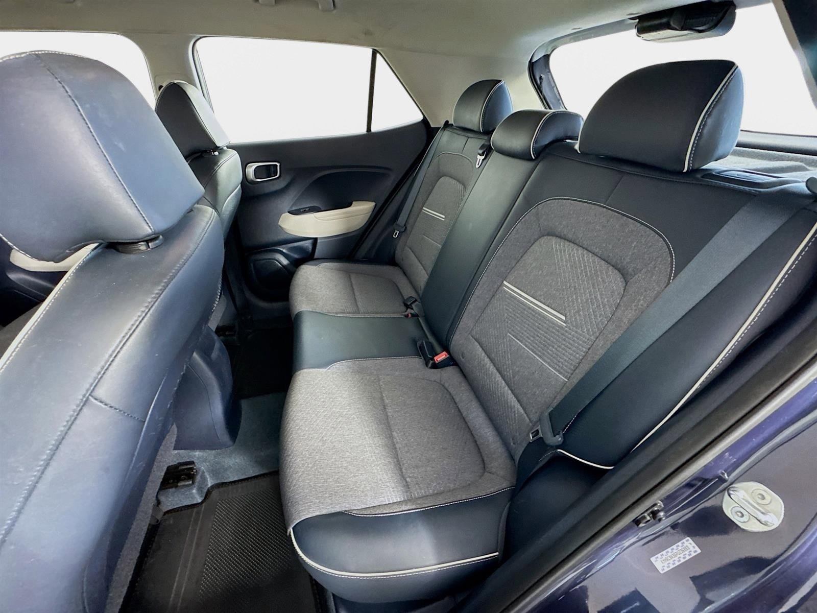 Certified 2023 Hyundai Venue Limited image 21