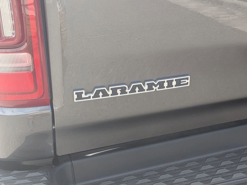 Used 2022 RAM 1500 Laramie AWD/4WD image 12