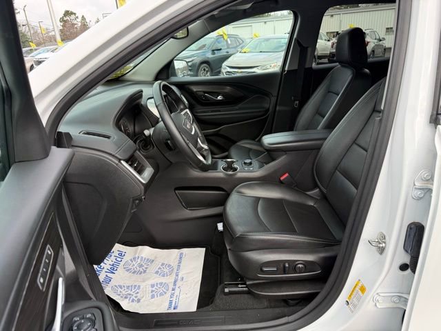 Used 2024 GMC Terrain SLT AWD/4WD image 12