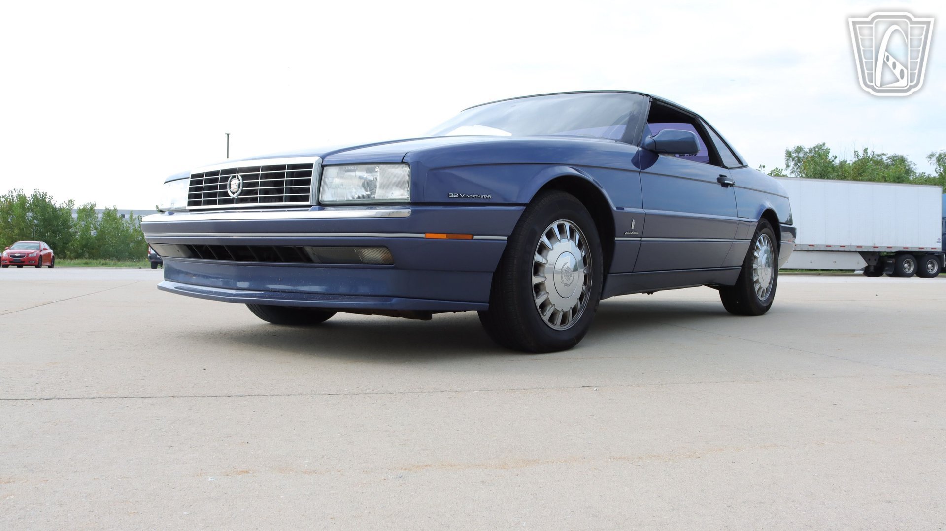 Used 1993 Cadillac Allante FWD image 3