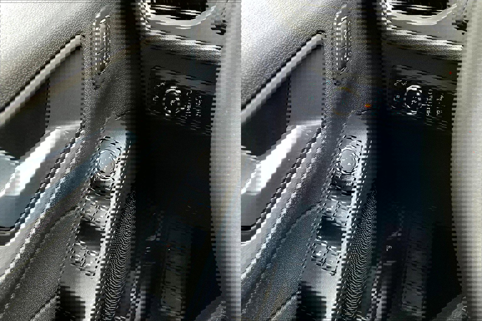 Used 2023 Ford Escape SE w/ PHEV Premium Package image 33