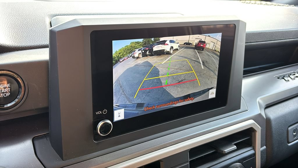 Used 2025 Toyota Tacoma SR5 AWD/4WD image 19