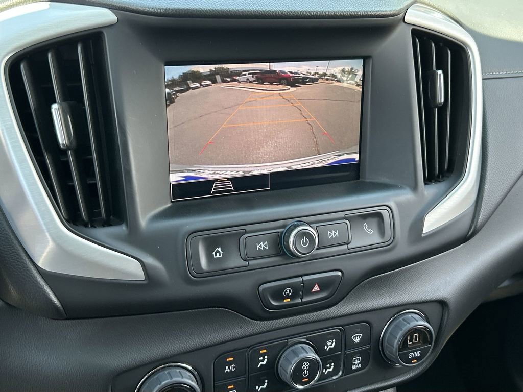 Used 2022 GMC Terrain SLE w/ Driver Convenience Package FWD image 15