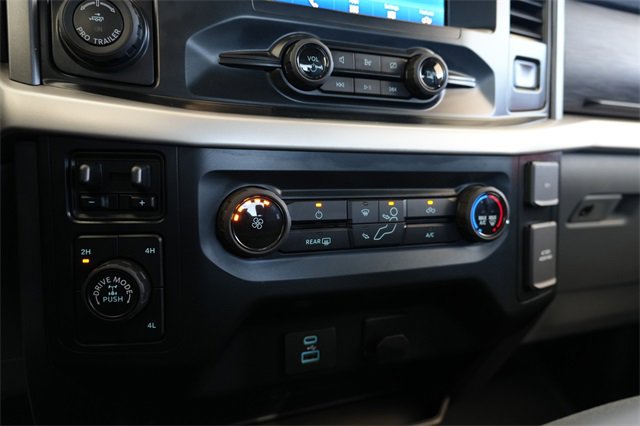 Used 2022 Ford F150 XLT w/ Trailer Tow Package image 16