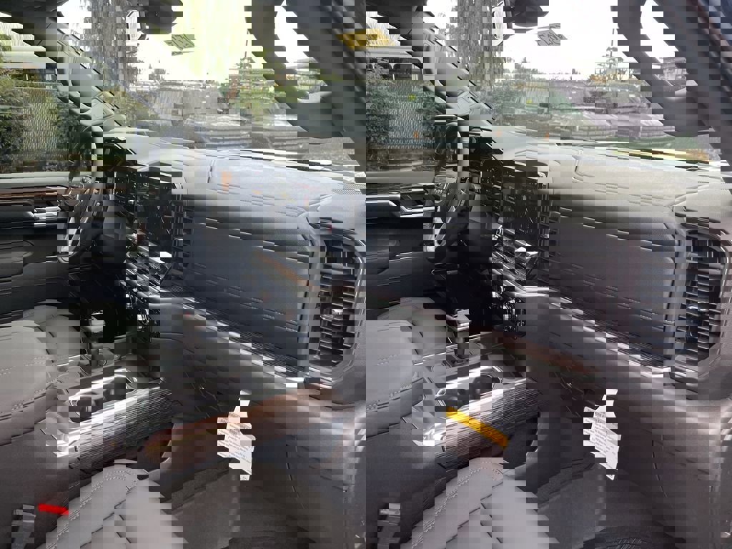 New 2026 GMC Sierra 1500 Elevation w/ Elevation Premium Package image 30