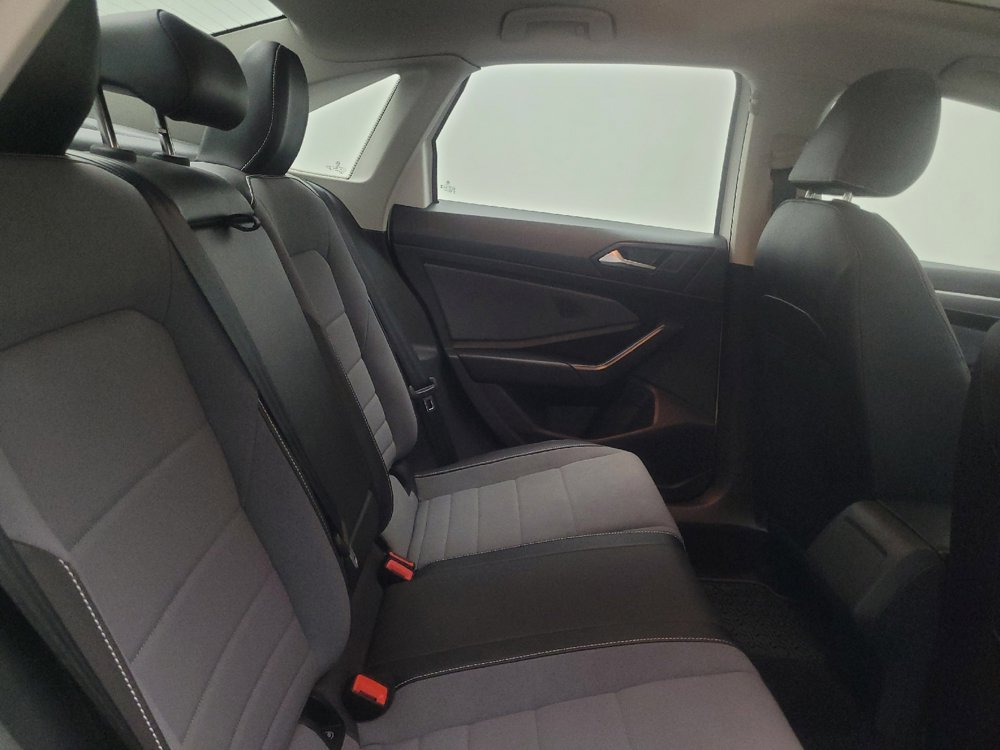 Used 2025 Volkswagen Jetta SE w/ Sunroof Package FWD image 19