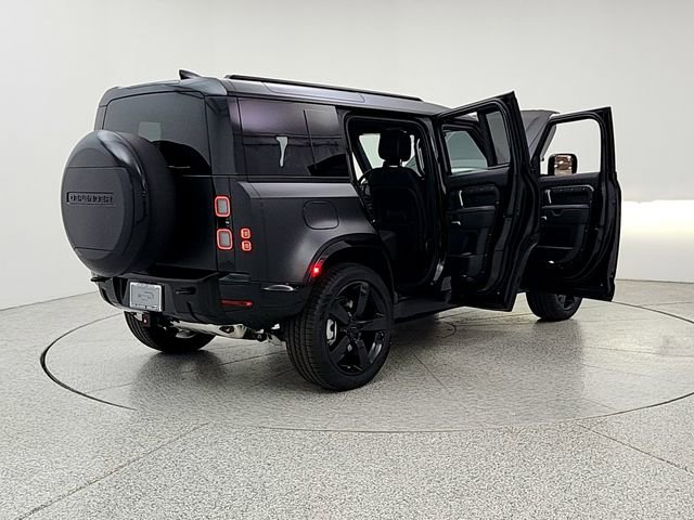 New 2026 Land Rover Defender 110 X-Dynamic SE AWD/4WD image 11
