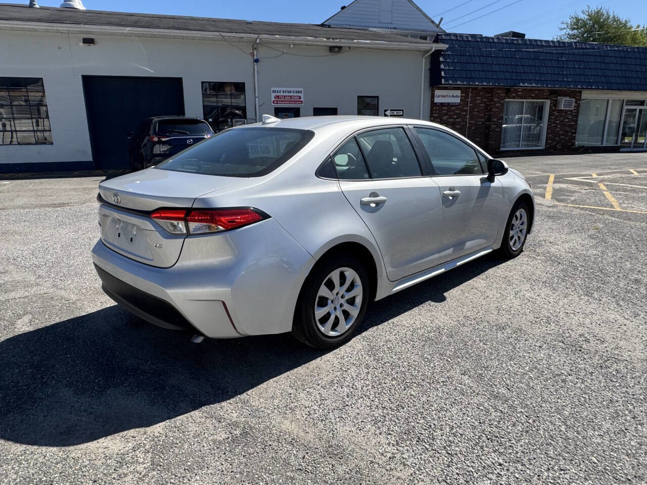 Used 2023 Toyota Corolla LE image 11