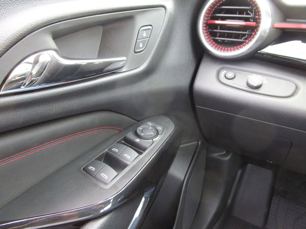 New 2026 Chevrolet Trax RS image 24