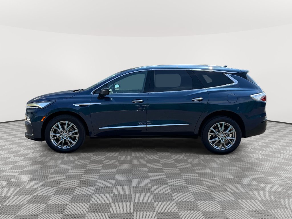Used 2024 Buick Enclave Essence w/ Experience Buick Package AWD/4WD image 4