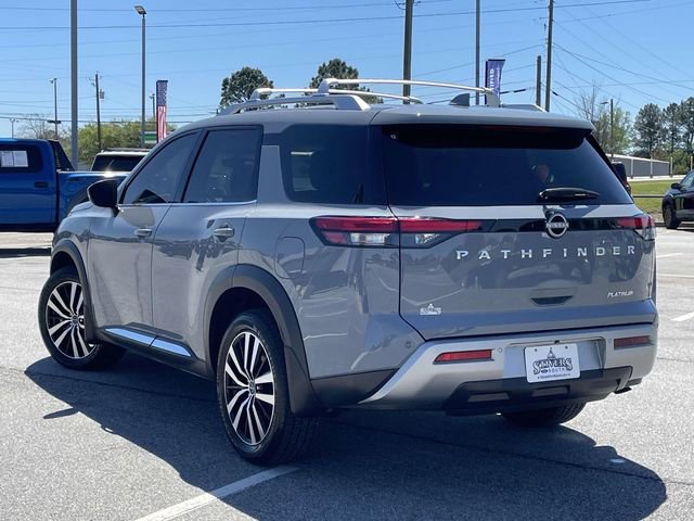 Used 2024 Nissan Pathfinder Platinum FWD image 4