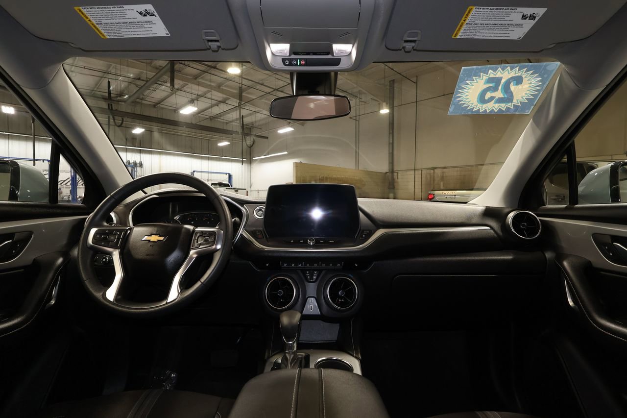 Certified 2025 Chevrolet Blazer LT image 28