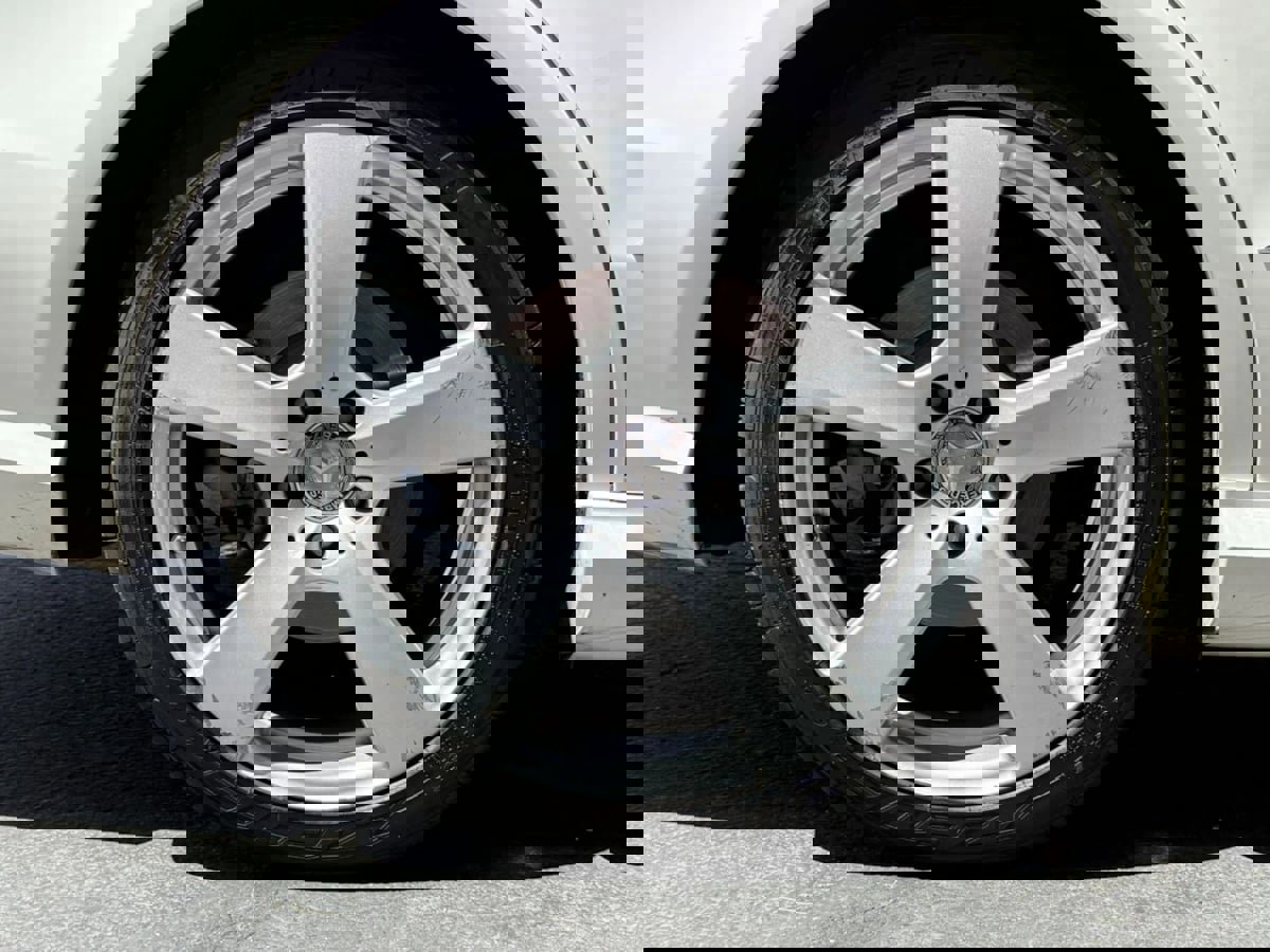 Used 2011 Mercedes-Benz E 350 Sport image 56