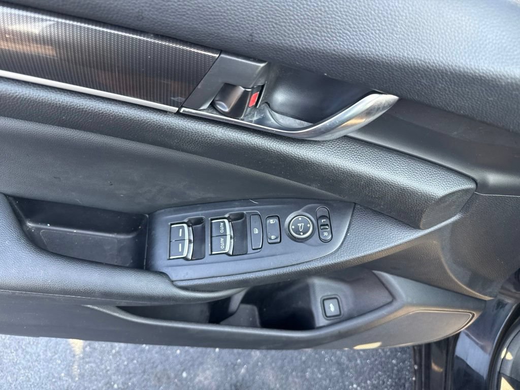 Used 2021 Honda Accord Sport image 14