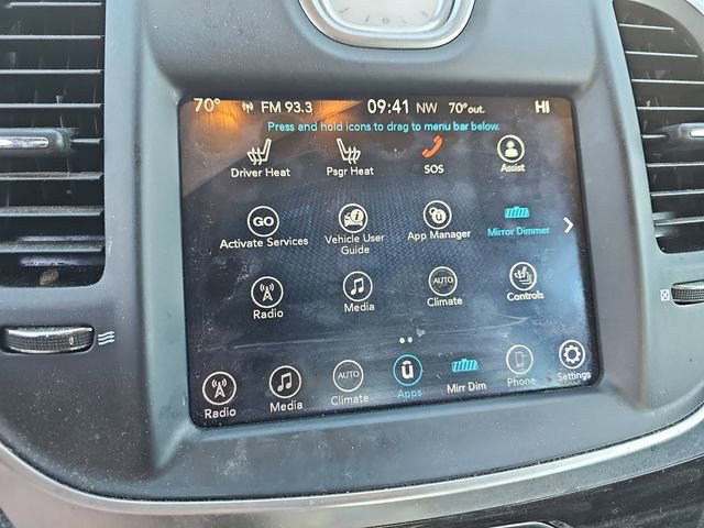 Used 2017 Chrysler 300 Limited image 17