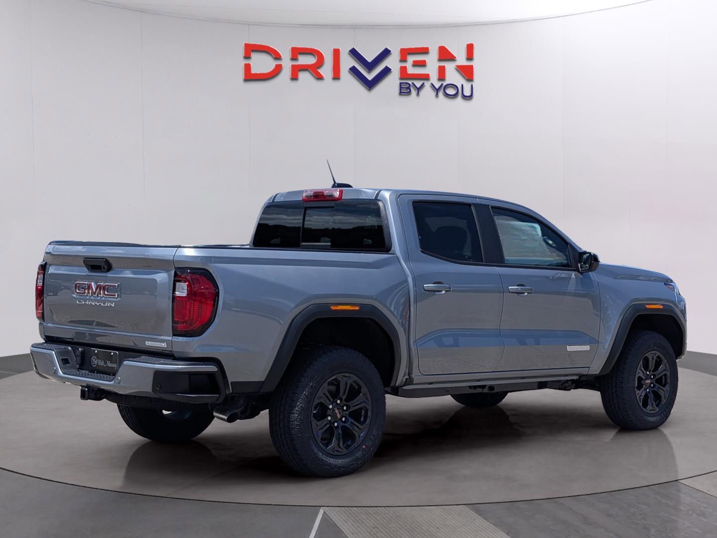 New 2025 GMC Canyon Elevation w/ Convenience Package image 5