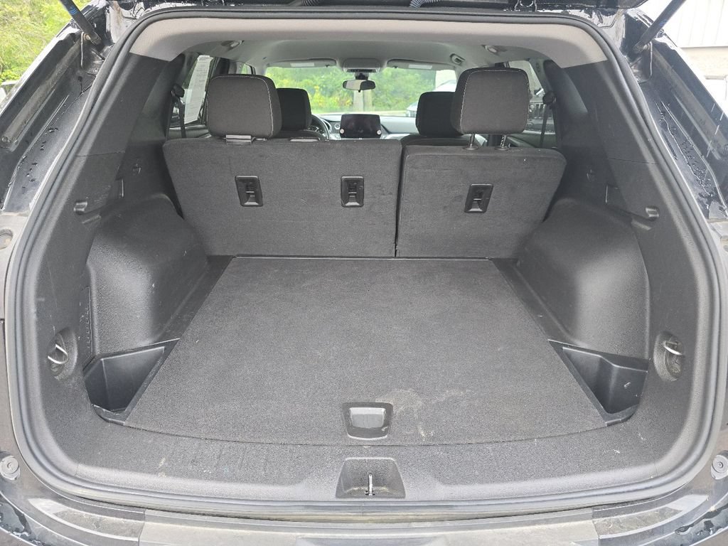 Used 2025 Chevrolet Blazer LT AWD/4WD image 16