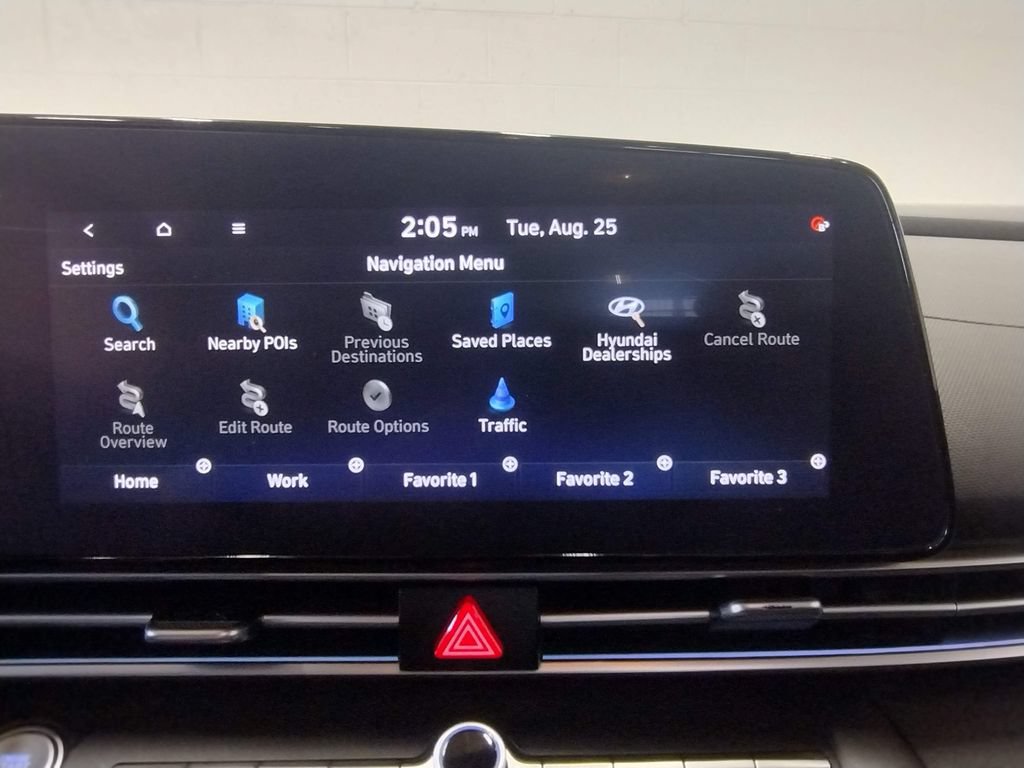 Certified 2024 Hyundai Elantra Limited FWD image 32