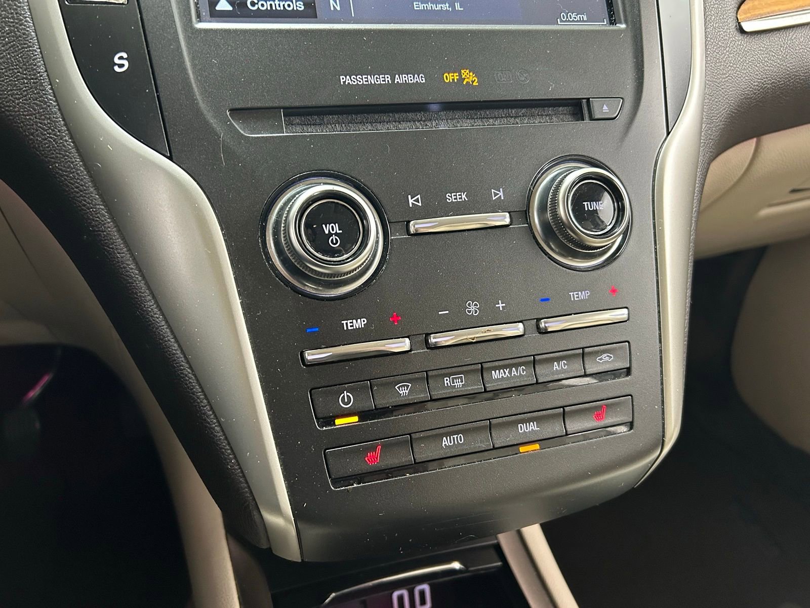 Used 2018 Lincoln MKC Select w/ Select Plus Package image 20