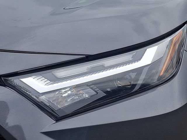 Used 2025 Toyota RAV4 LE AWD/4WD image 9