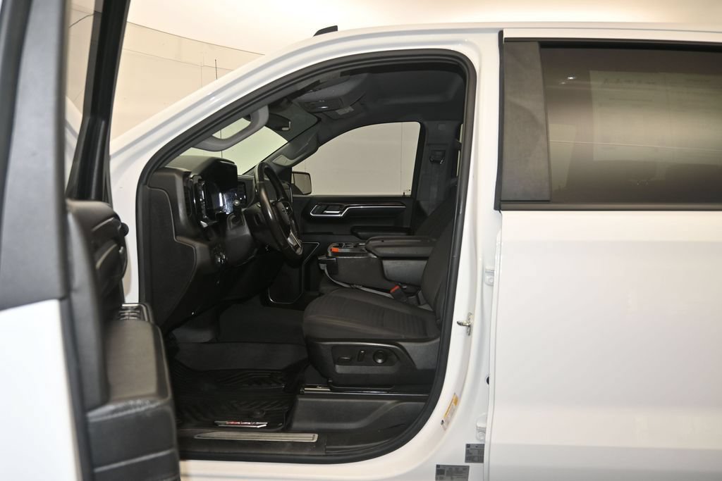 Used 2022 Chevrolet Silverado 1500 RST w/ Z71 Off-Road Package AWD/4WD image 21