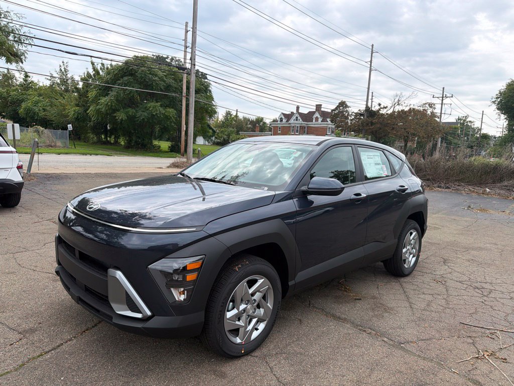 New 2027 Hyundai Kona SE AWD/4WD image 3