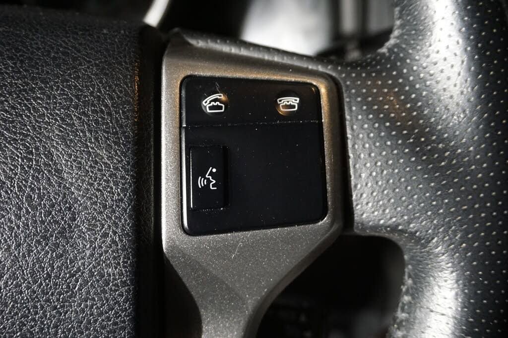 Used 2013 Toyota 4Runner Limited image 13