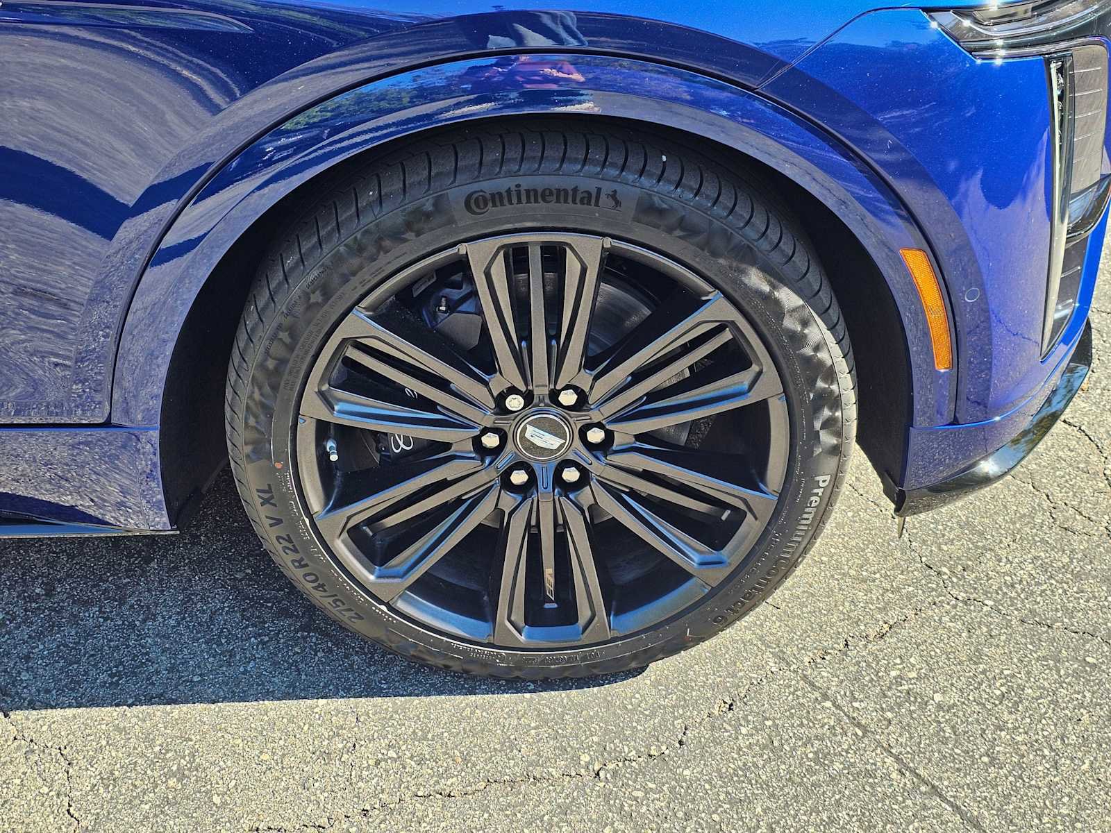 New 2026 Cadillac Lyriq V AWD/4WD image 9