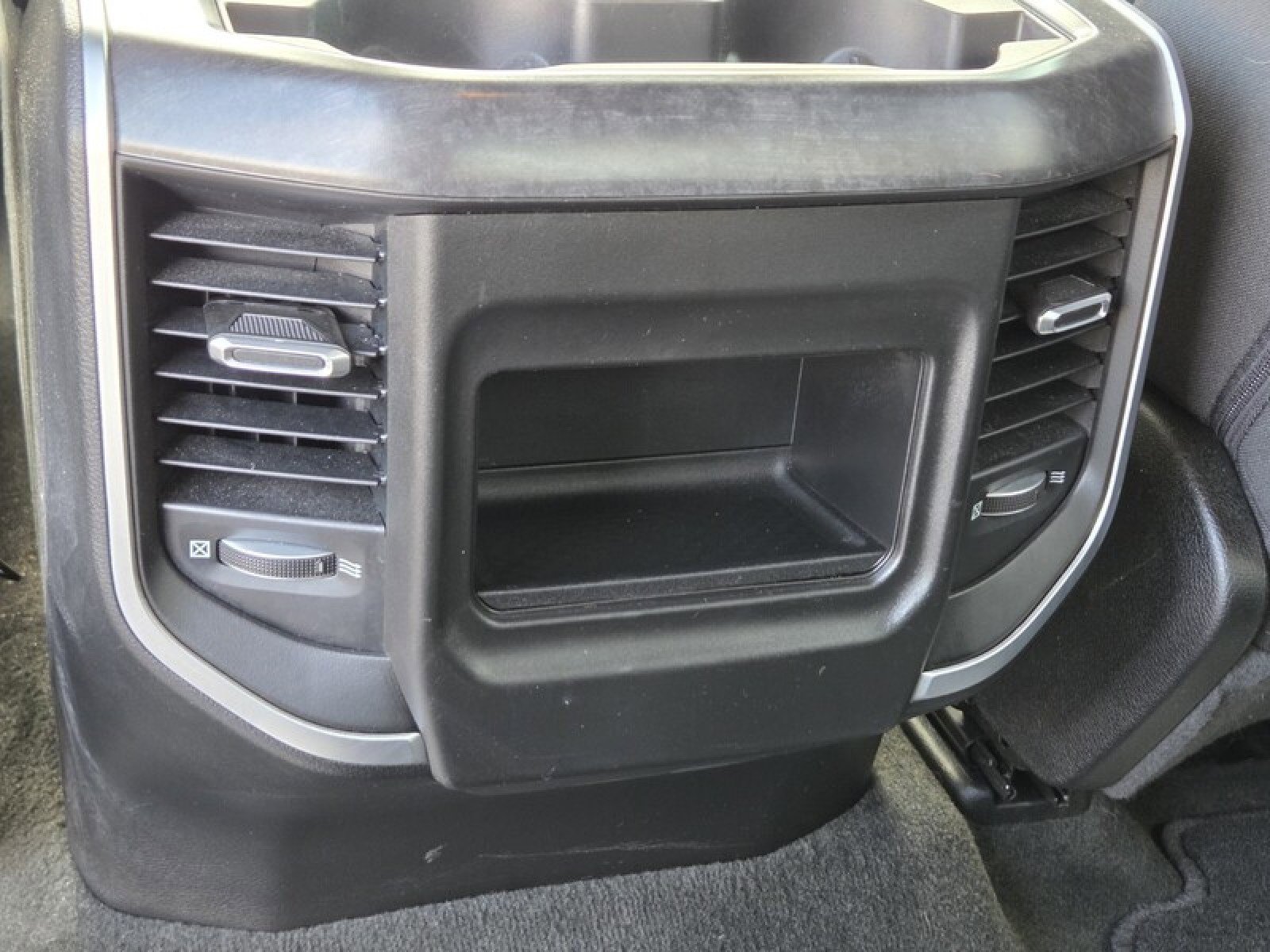 Used 2022 RAM 1500 Big Horn AWD/4WD image 15