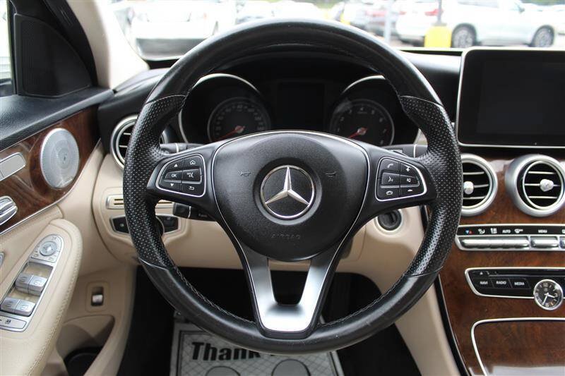 Used 2015 Mercedes-Benz C 300 4MATIC Sedan image 14