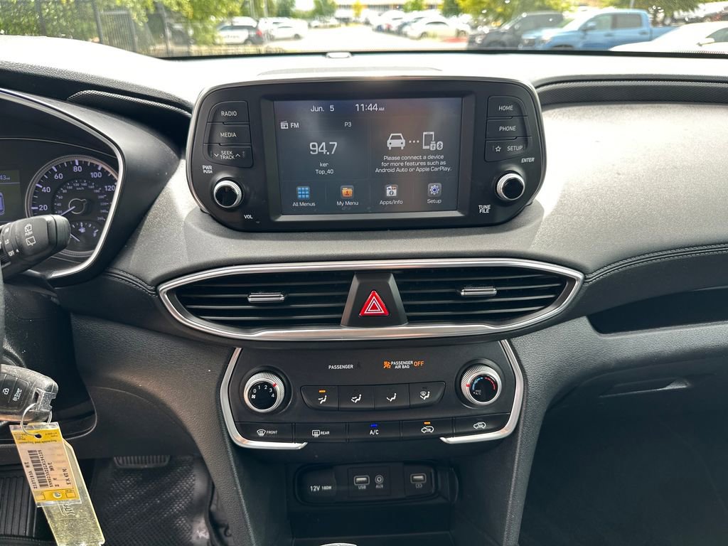 Used 2020 Hyundai Santa Fe SE FWD image 22