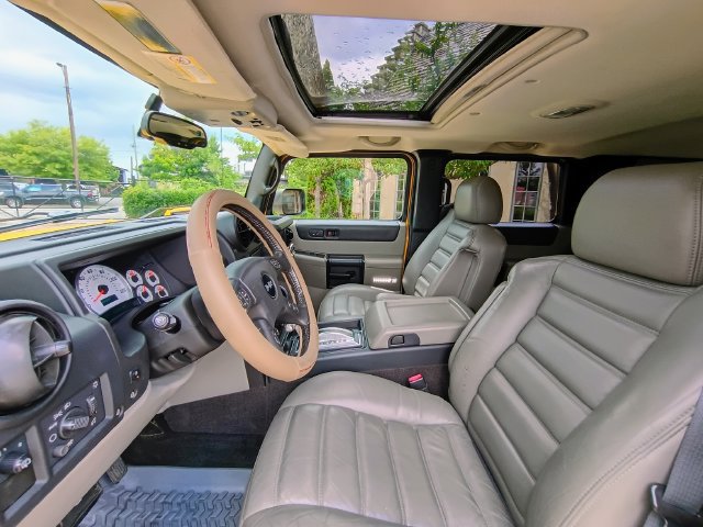 Used 2005 HUMMER H2 w/ Preferred Equipment Group AWD/4WD image 33