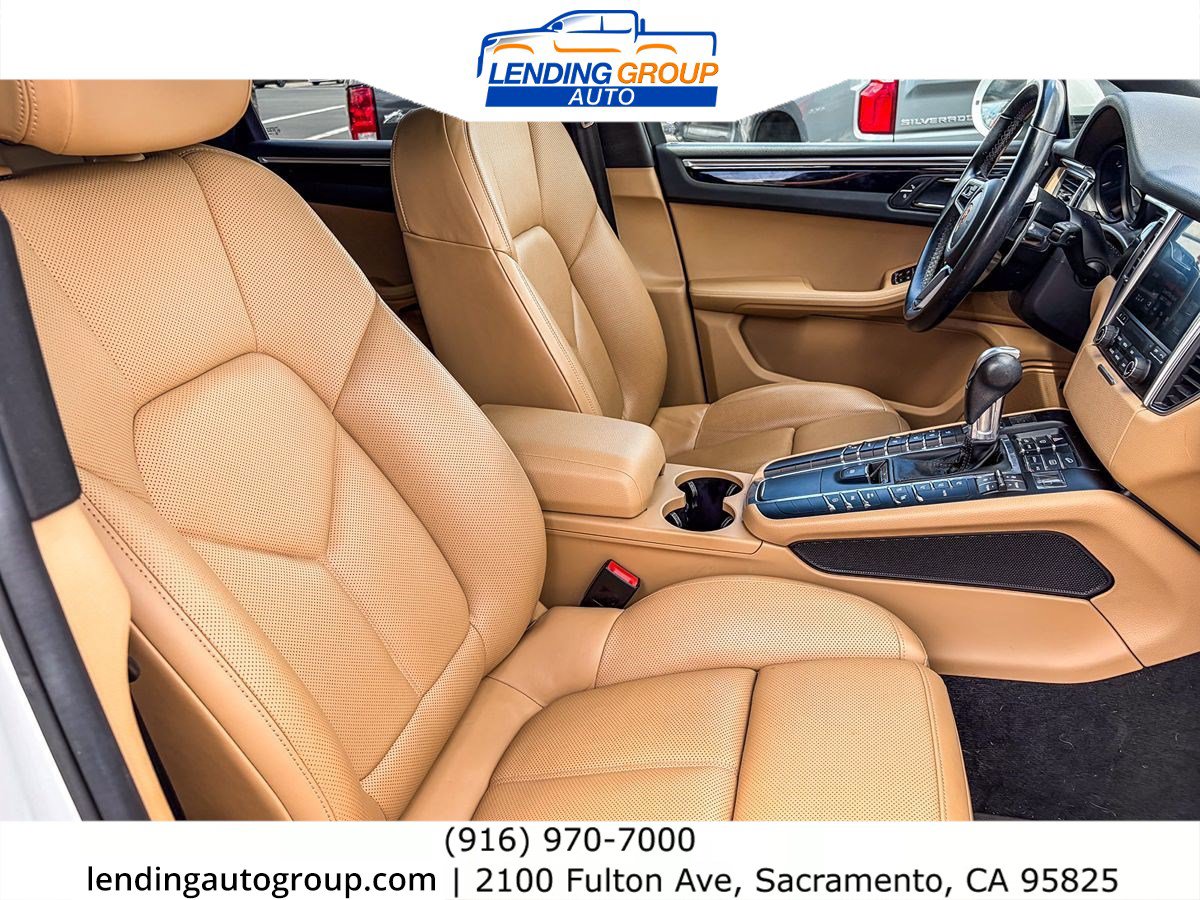 Used 2018 Porsche Macan Sport Edition AWD/4WD image 15